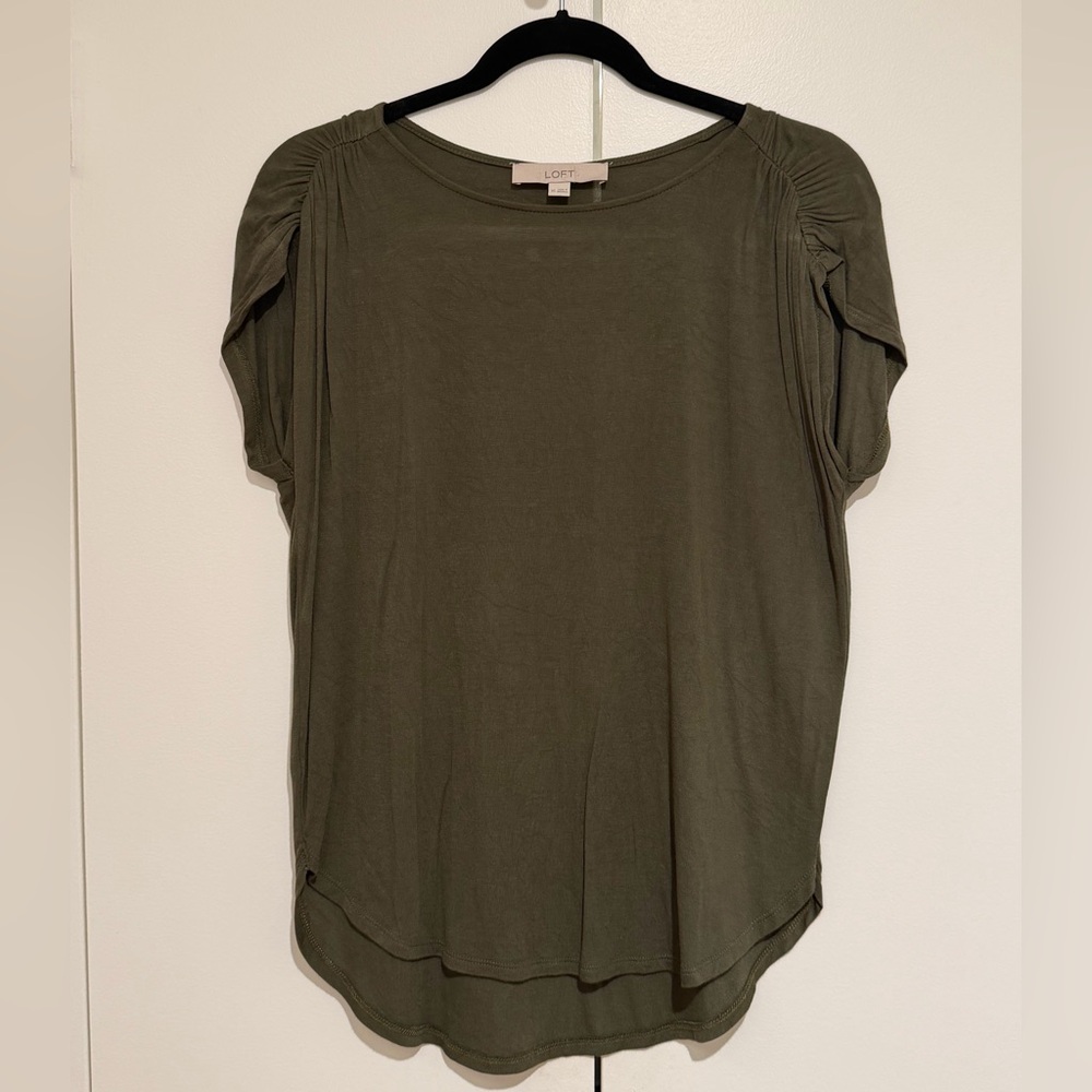 XS LOFT Olive Green Cinched Sleeve Short Sleeve Top